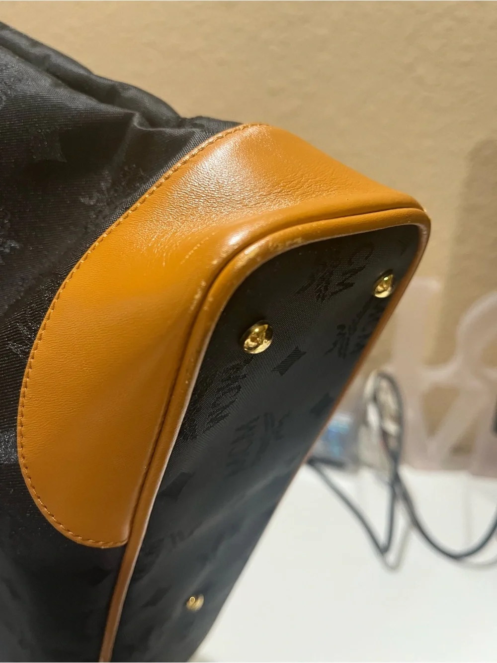 MCM HANDBAG - Picture 10 of 11